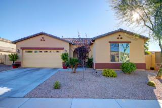 7581 Peck Dr, Glendale, AZ 85303-4243
