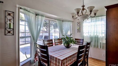 4561 Adenmoor Ave, Lakewood CA  90713-2515 exterior