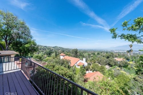 1800 Buenos Aires Dr, Covina CA  91724-3901 exterior