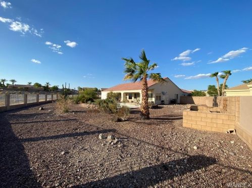 2501 Whispering Ridge Dr, Bullhead City AZ  86442-8686 exterior