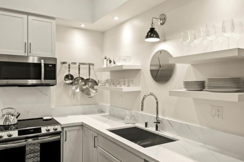 536 Manzana Pl, San Jose CA  95112-7812 exterior