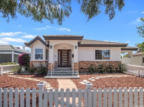 17016 Elgar Ave, Torrance, CA 90504-2418