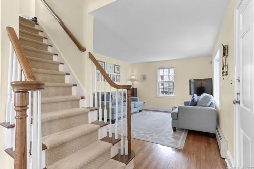 25 Brundage St, Stamford, CT 06907-1721