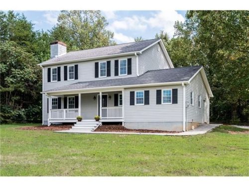 129 Treebark Rd, Statesville, NC 28625-5027