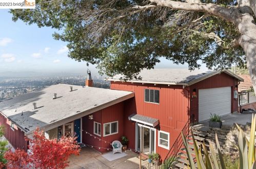 3557 Klamath St, Oakland CA 94602-4126 exterior