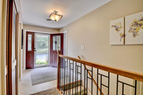 5425 Montgomery Dr, Greendale, WI 53129-1133