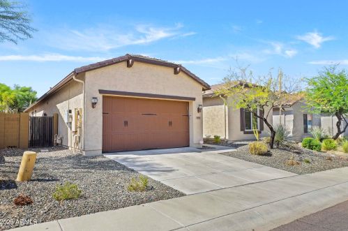 2023 Chimney Rock Rd, Phoenix, AZ 85085-2794
