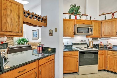 1750 Singing Palm Dr, Apopka FL  32712-2465 exterior