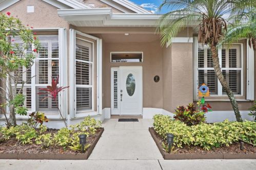 1556 Monarch Club Dr, Palm City FL  34990-8401 exterior