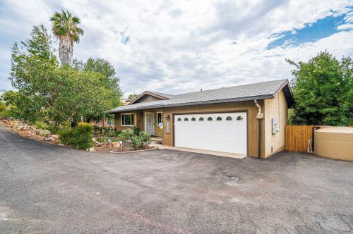 8454 Vista Del Cajon Pl, Lakeside CA  92040-5521 exterior