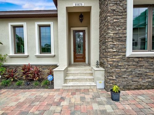 11171 53rd Ave, Saint Petersburg FL  33708-2936 exterior