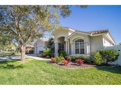 4830 Cross Pointe Dr, Oldsmar, FL 34677-5201