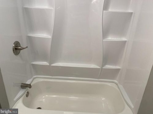 35 Chadwick Dr, Charles Town WV  25414-4464 exterior