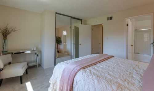 1137 Oddstad Blvd, Pacifica CA  94044-3850 exterior