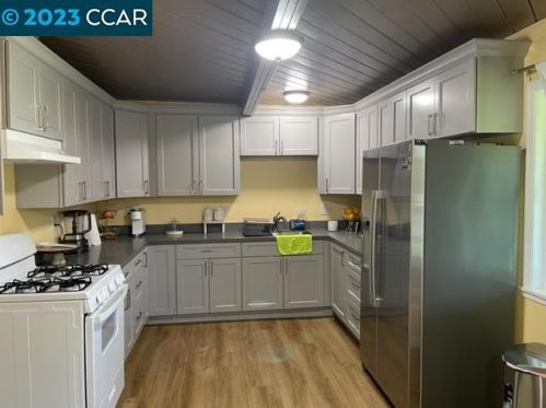 80 Harbor Dr, West Pittsburg, CA 94565-1415