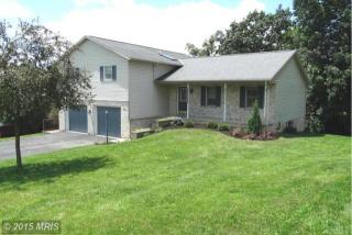 215 Opal Dr, Chambersburg, PA 17202-8241