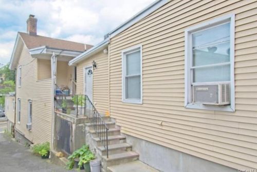 8 Pleasantville Rd, Crotonville, NY 10562-4417