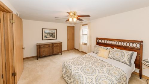 2551 95, Milwaukee WI 53227-2339 exterior