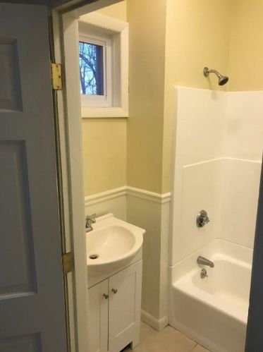 56 Barton St, Providence RI 02909-1803 exterior