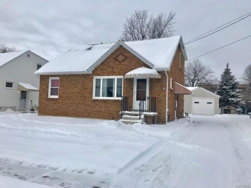 170 Curtiss St, Buffalo, NY 14212-2227