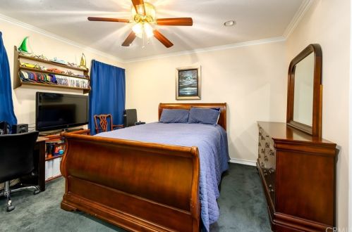 832 Stevely Ave, Long Beach CA 90808-4438 exterior