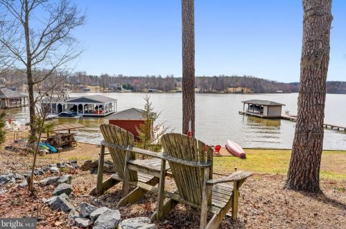 24234 Lands End Dr, Madison Mills VA  22960-3543 exterior