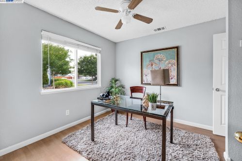 1553 Buttercup Ct, Livermore CA  94551-6718 exterior