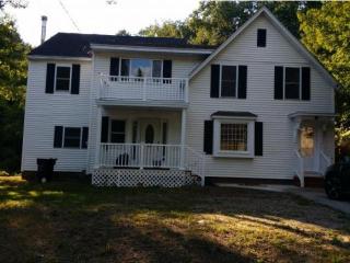 119 Henry Bridge Rd, Goffstown, NH 03045-2216