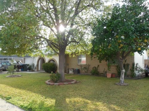 12402 49th Dr, Glendale, AZ 85304-2238