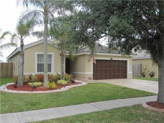 17662 5th St, Hollywood FL  33029-4021 exterior