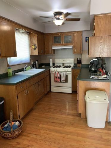 8240 Euclid Ave, Milwaukee, WI 53219-3507