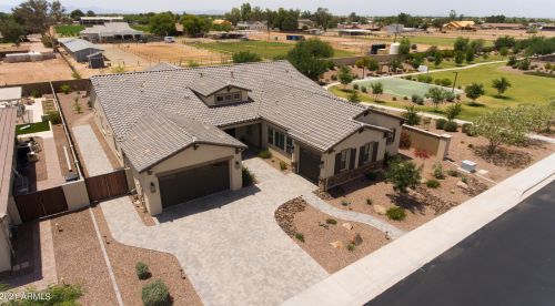 7544 Peppertree Dr, Gilbert AZ  85298 exterior
