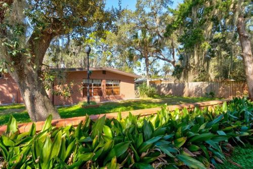 5655 Palm Ave, Daytona Beach FL 32117-3344 exterior