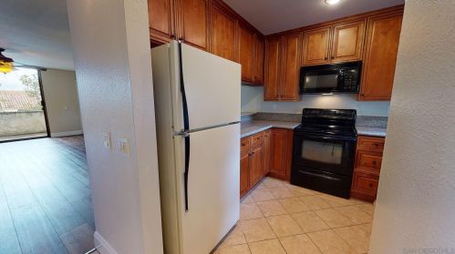 7940 University Ave, La Mesa, CA 91942-5574