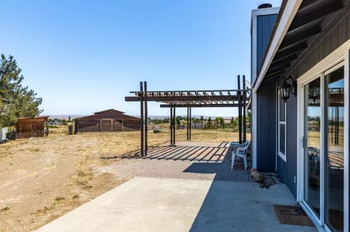 8255 Settlers Pl, Lake Nacimiento CA  93446-8364 exterior