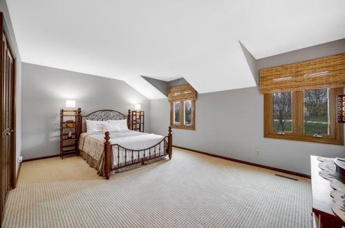 9873 Olcott Ave, Dyer IN 46373-9286 exterior