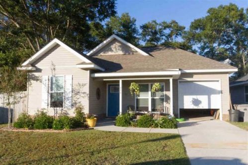 259 Cottage View Dr, Pensacola, FL 32507-2441