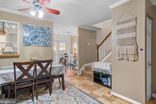 1944 Wicklow Ct, Woodbridge VA  22191-3459 exterior