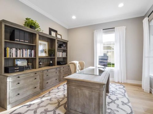 1070 Nash Dr, Kissimmee FL  34747-4319 exterior