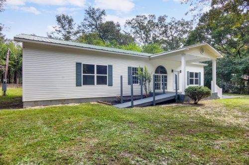 39 Pride Ave, Graniteville, SC 29829-3905