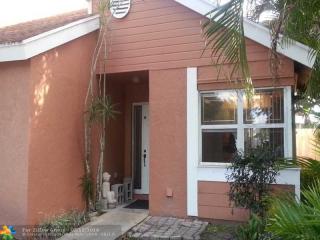 11110 11th Pl, Hollywood, FL