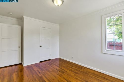 997 Hacienda Ave, San Lorenzo CA  94580-2856 exterior