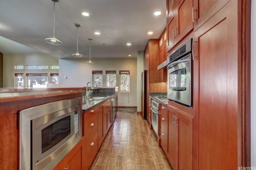 2206 Lindenwood Dr, South Lake Tahoe, CA 96150-5150