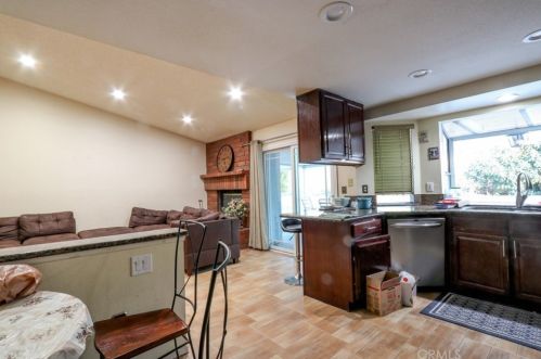 1210 Country Hollow Dr, Walnut CA  91789-1258 exterior