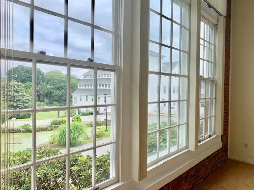 40 Web Ave, North Kingstown RI  02852-6822 exterior