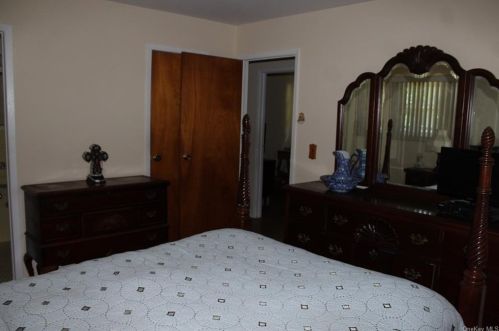 31 Woodland Rd, Highland Mills NY  10930-2948 exterior