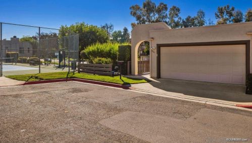 6643 Reservoir Ln, San Diego, CA 92115-1510
