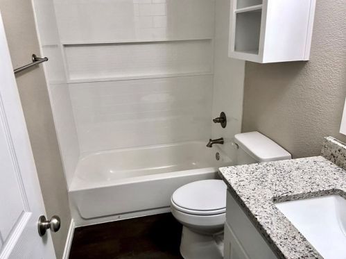 1406 Courtney Pl, Cleburne TX  76033-7964 exterior