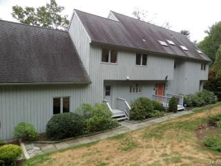 1 Doubleday Ln, Ridgefield CT  06877-3736 exterior