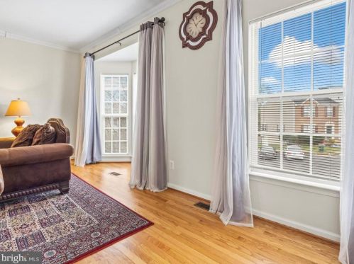 11740 Batley Pl, Woodbridge VA  22192-8403 exterior